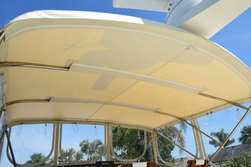 Slide: The Image of Bimini top - 5711477