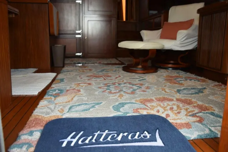 Slide: The Image of Aft deck entry to Salon - 5711480