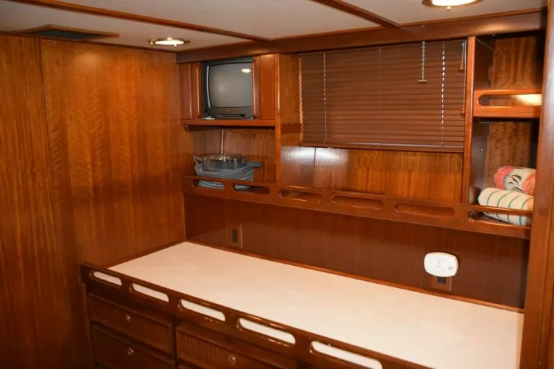 Slide: The Image of Dresser to portside in master stateroom - 5711507