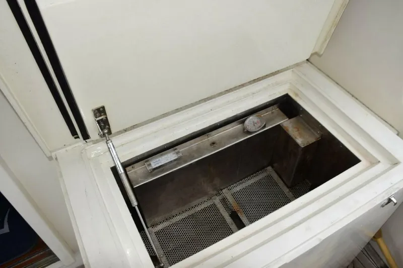 Slide: The Image of Stainless steel lined cockpit freezer - 5711534