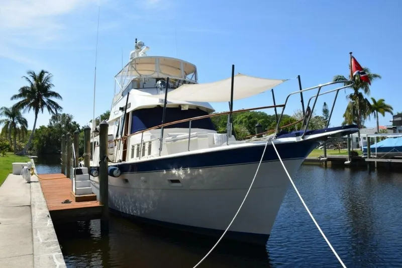 Slide: The Image of Bow view with sail shade deployed - 5711547