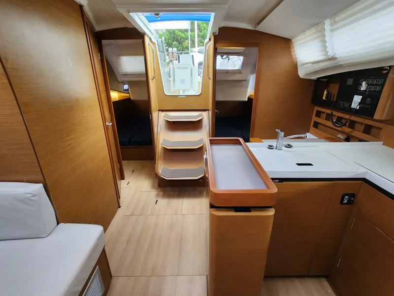 Slide: The Image of Companionway steps 2020 Sun Odyssey 410 -
Sul Vento - 5821116