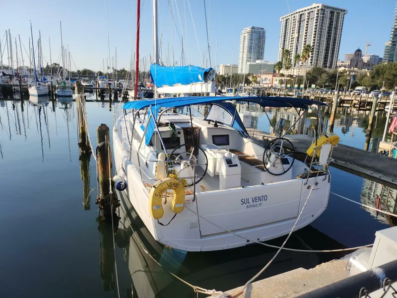 Slide: The Image of Swim Platform Up 2020 Sun Odyssey 410 -
Sul Vento - 5817921