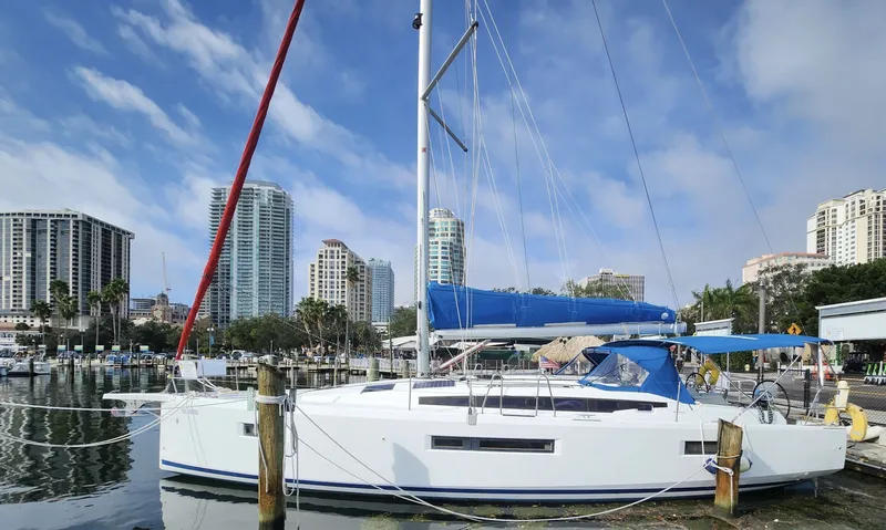The Image of Jeanneau Sun Odyssey 410 2020 - 8376810
