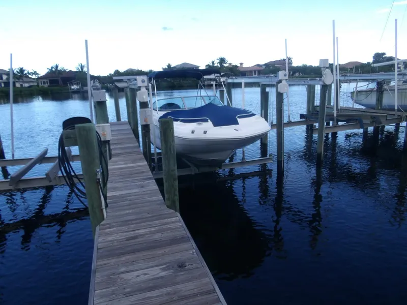 Slide: The Image of Hurricane Sun Deck 2200 2017 - 5709138