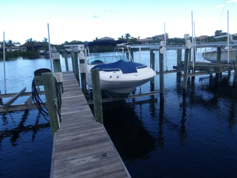 Slide: The Image of Hurricane Sun Deck 2200 2017 - 5709139