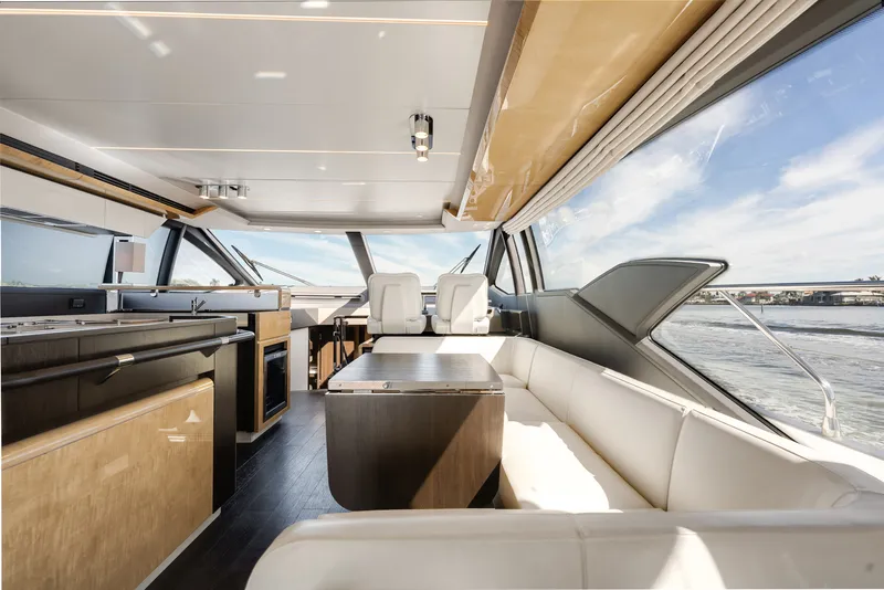 Slide: The Image of Azimut 66 FLY 2018 - 5709213