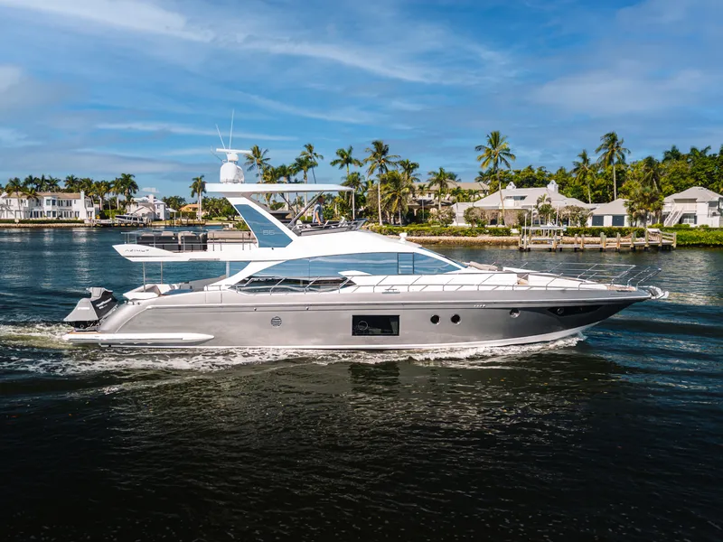 Slide: The Image of Azimut 66 FLY 2018 - 5709225