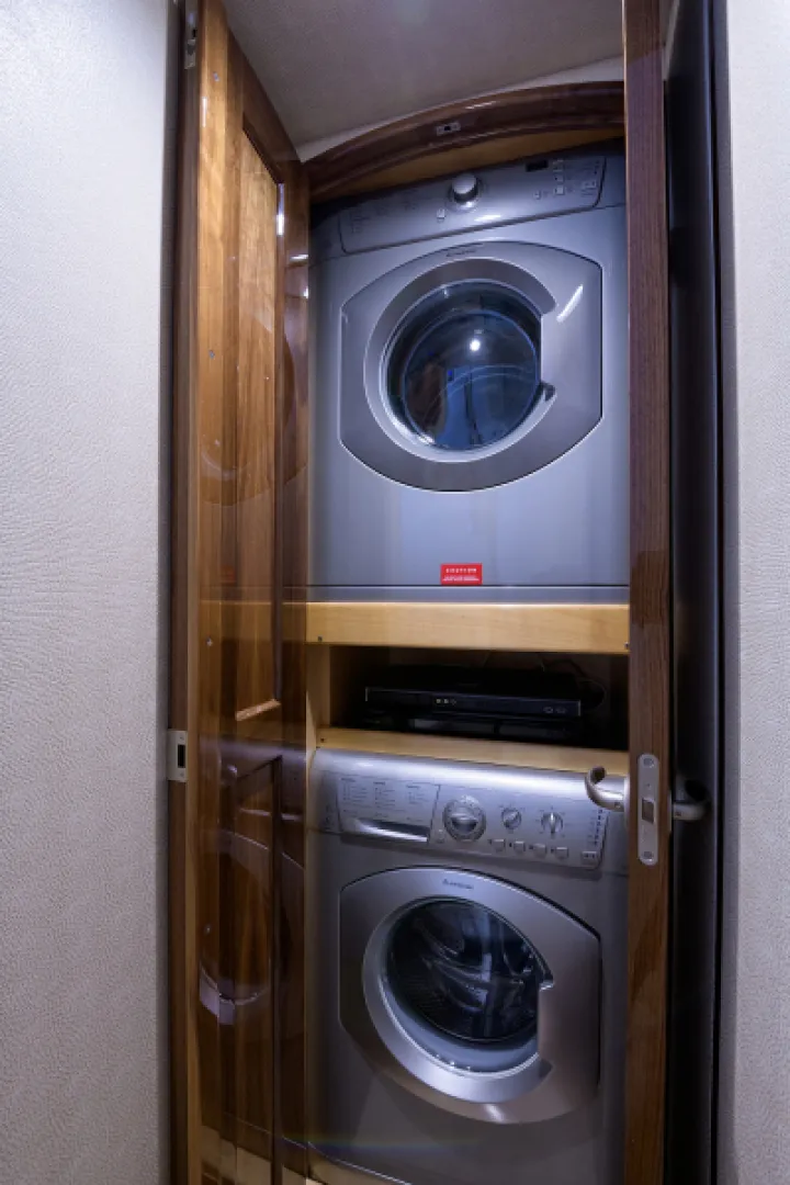 Slide: The Image of 2017 48 Viking Convertible - Laundry - 5709245