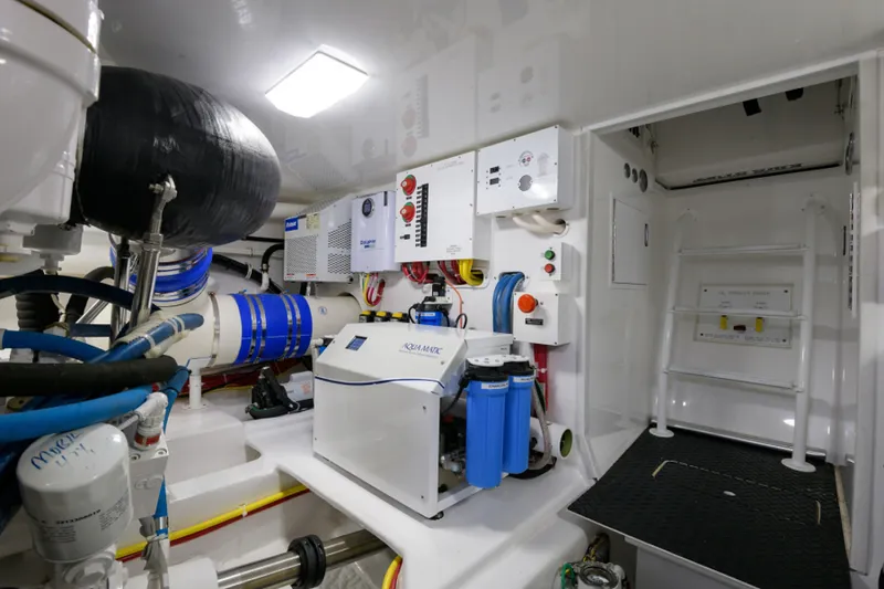 Slide: The Image of 2017 48 Viking Convertible - Engine Room - 5709268