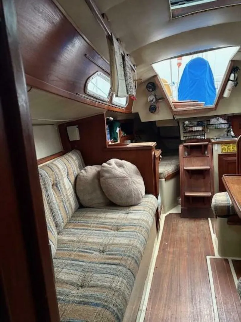 Slide: The Image of Ericson 30 + 1980 - 5712742