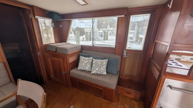 Slide: The Image of Grand Banks 42 Classic 1983 - 5709280