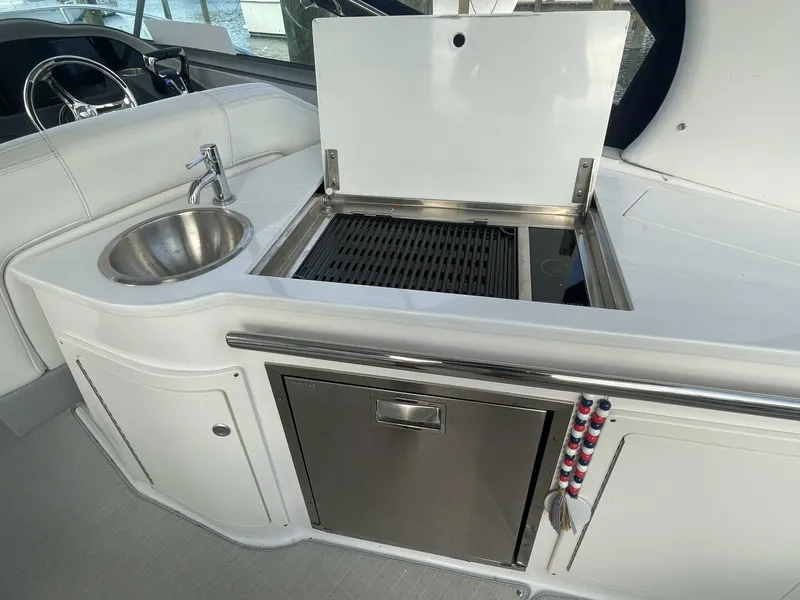 Slide: The Image of Grill and Refrigerator - 5711089