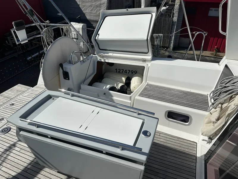 Slide: The Image of Beneteau Oceanis 45 2017 - 6493413