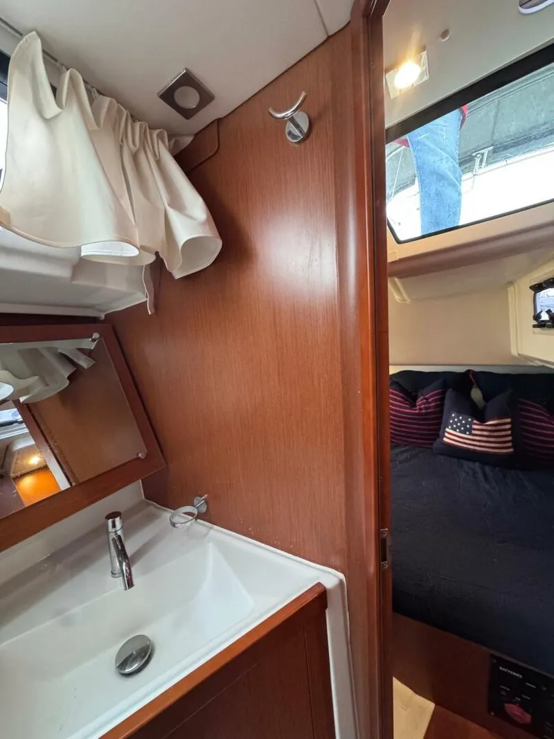 Slide: The Image of Beneteau Oceanis 45 2017 - 5725610