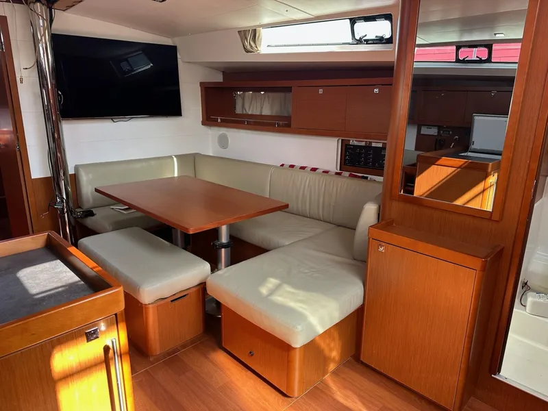 Slide: The Image of Beneteau Oceanis 45 2017 - 6514107