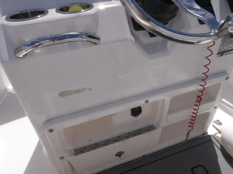 Slide: The Image of Robalo R180 2021 - 5709739