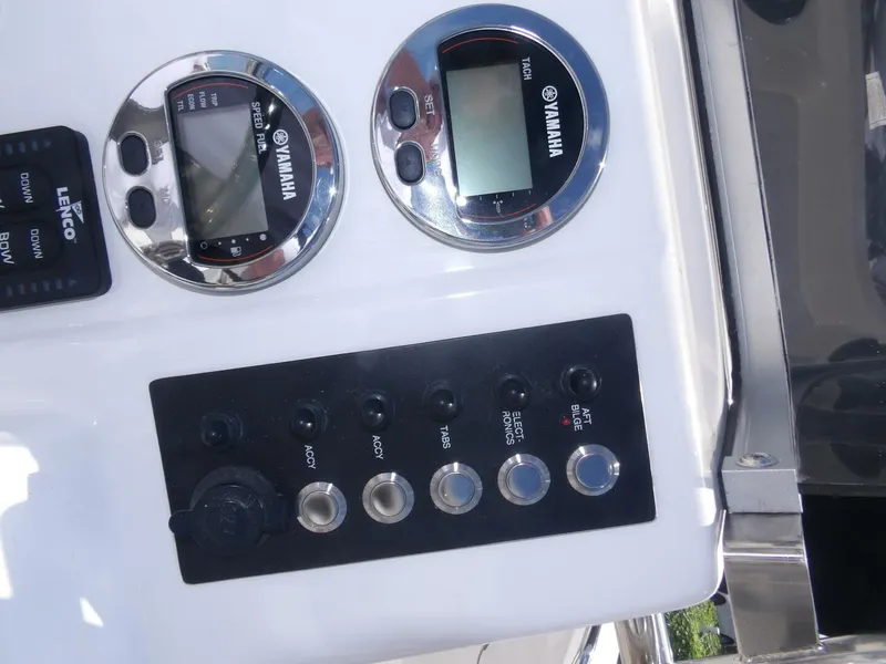 Slide: The Image of Robalo R180 2021 - 5709741