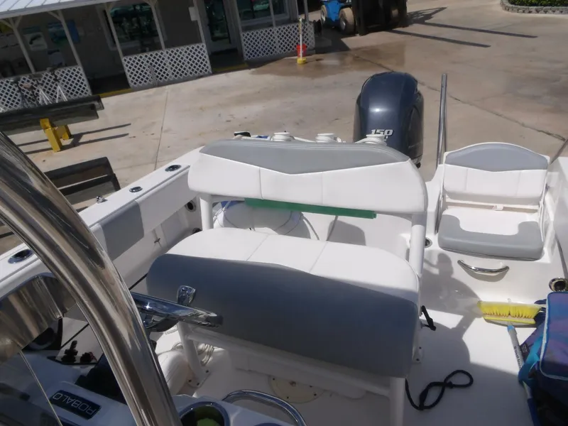 Slide: The Image of Robalo R180 2021 - 5709746