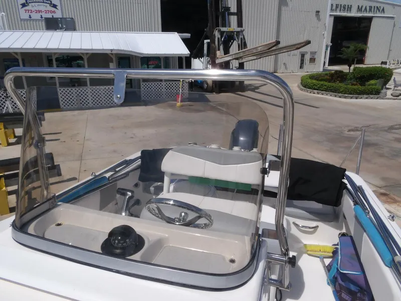 Slide: The Image of Robalo R180 2021 - 5709753