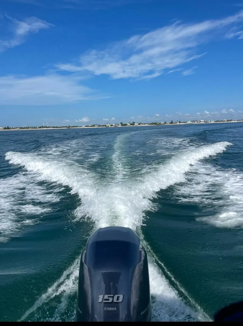 Slide: The Image of Robalo R180 2021 - 5709755