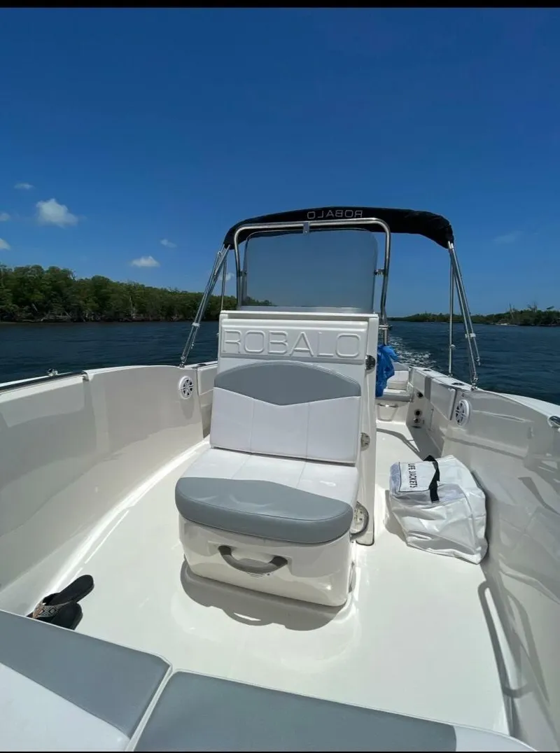 Slide: The Image of Robalo R180 2021 - 5709759