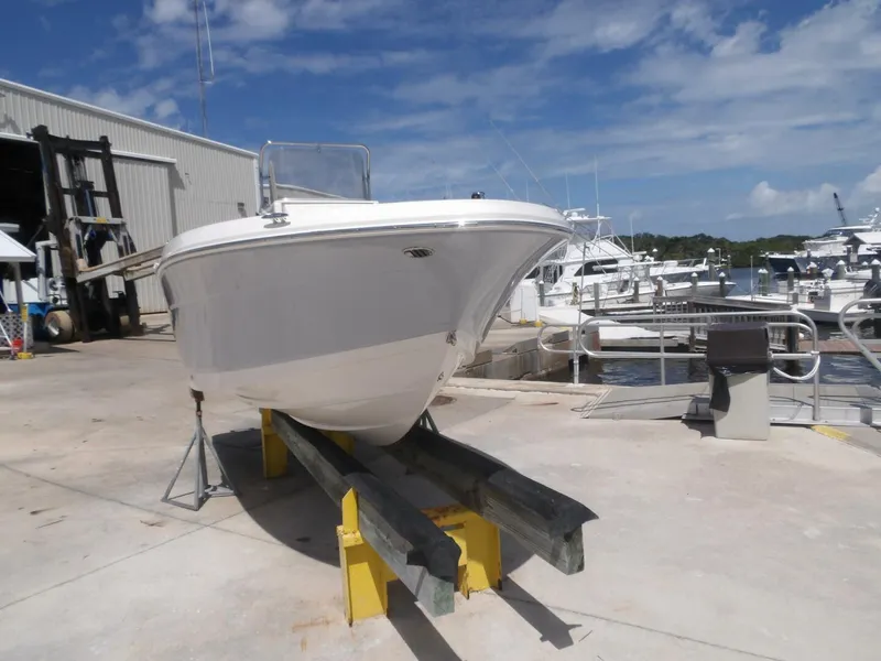 Slide: The Image of Robalo R180 2021 - 5709719