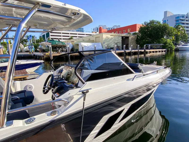 Slide: The Image of Quarken 27 T-Top 2023 - 5710001