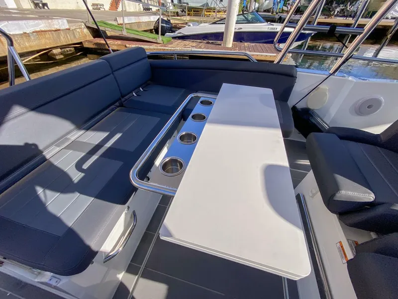 Slide: The Image of Quarken 27 T-Top 2023 - 5710007