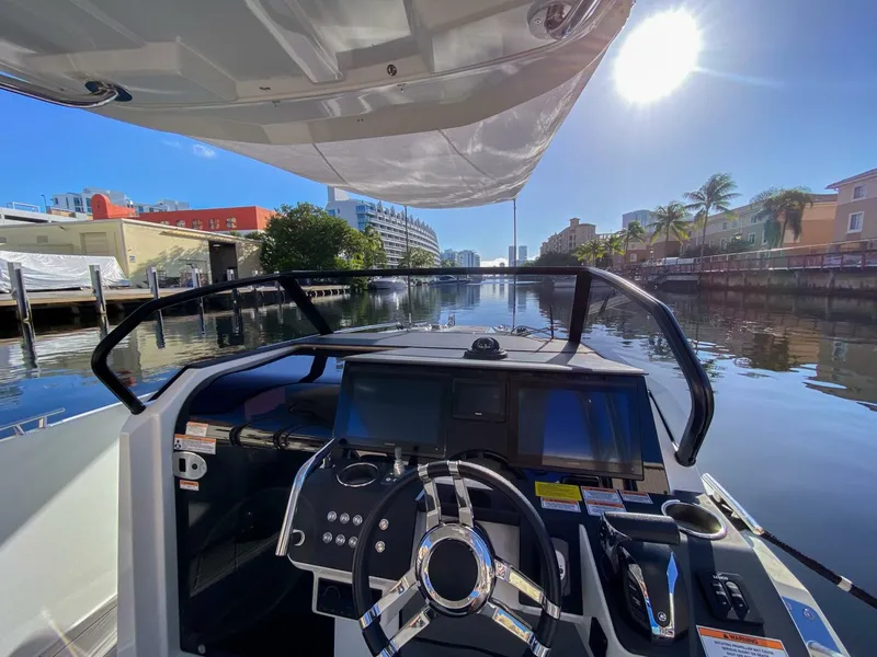 Slide: The Image of Quarken 27 T-Top 2023 - 5710008