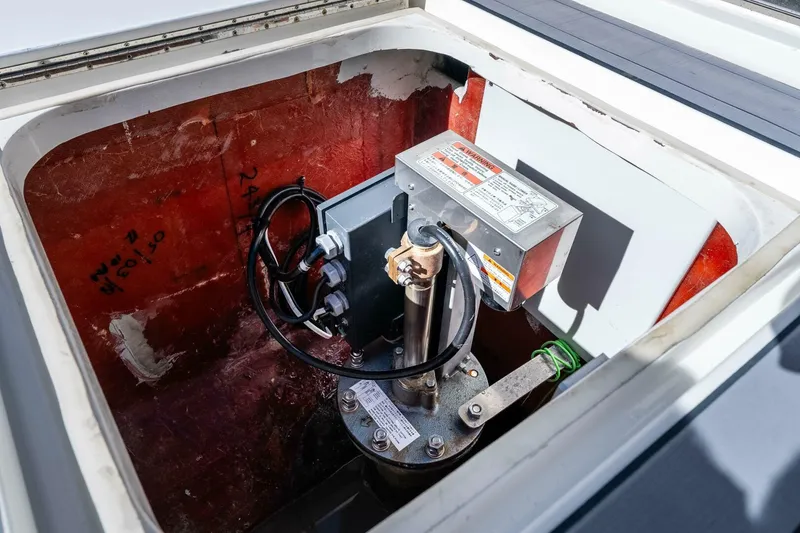 Slide: The Image of  2018 SeaVee 370Z- SUSAN L - 5779851