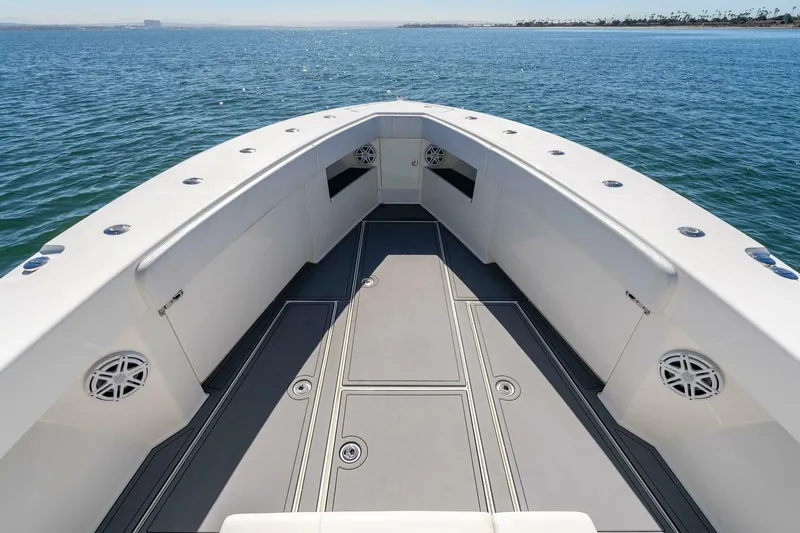 Slide: The Image of  2018 SeaVee 370Z- SUSAN L- Bow - 5779848