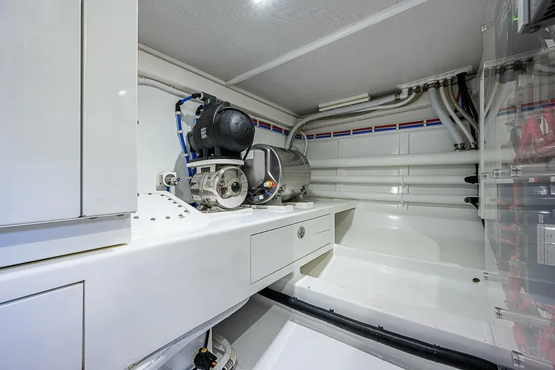 Slide: The Image of Maverick 55 Lucky -  Engine Room 2022 Maverick 50 - Lucky - 5711338