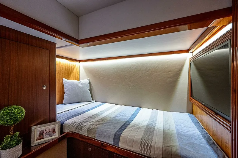 Slide: The Image of Maverick 55 Lucky - Forward Stateroom 2022 Maverick 50 - Lucky - 7658601