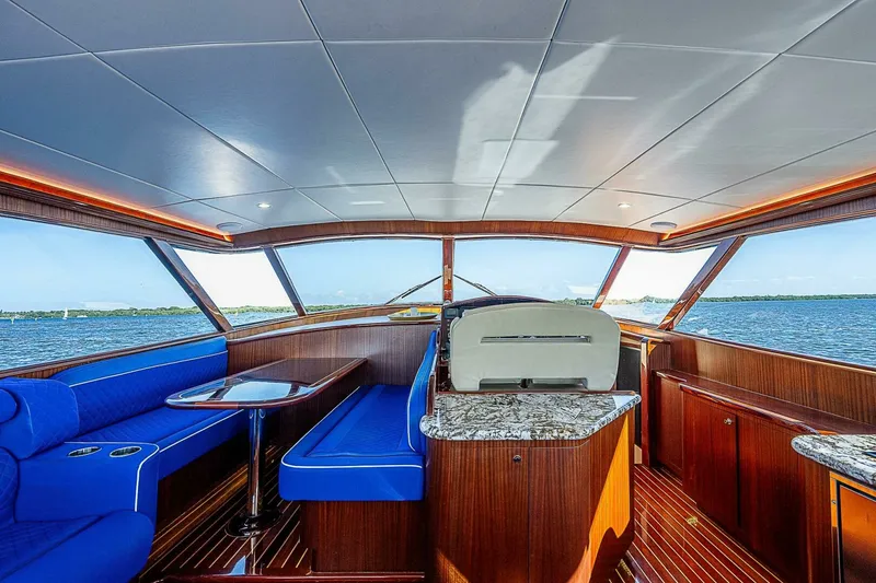 Slide: The Image of Maverick 55 Lucky - Helm 2022 Maverick 50 - Lucky - 7658590