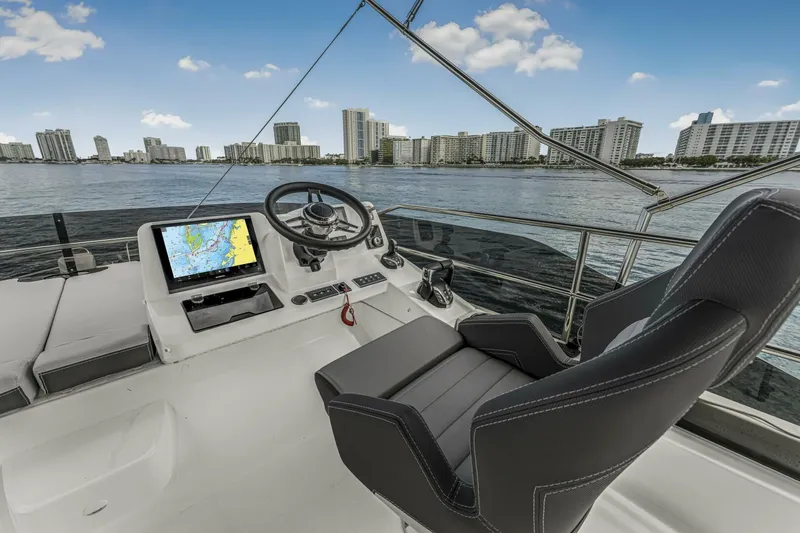 Slide: The Image of Jeanneau NC1295 Fly 2025 - 5919449