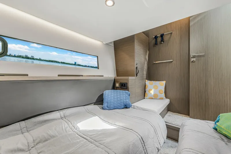 Slide: The Image of Jeanneau NC1295 Fly 2025 - 5919472