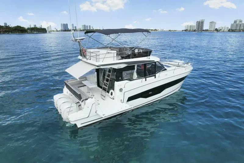 Slide: The Image of Jeanneau NC1295 Fly 2025 - 5919440