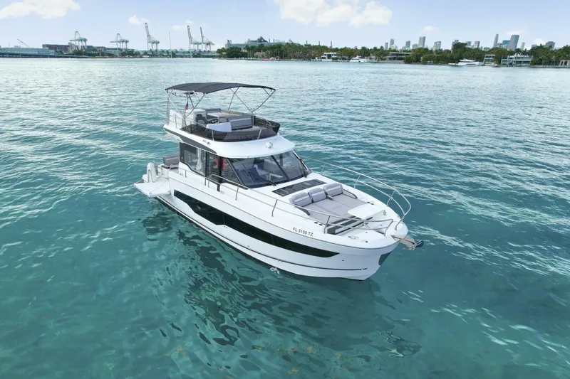 Slide: The Image of Jeanneau NC1295 Fly 2025 - 5919441