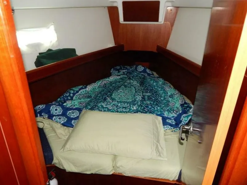 Slide: The Image of Beneteau 373 2004 - 5711614