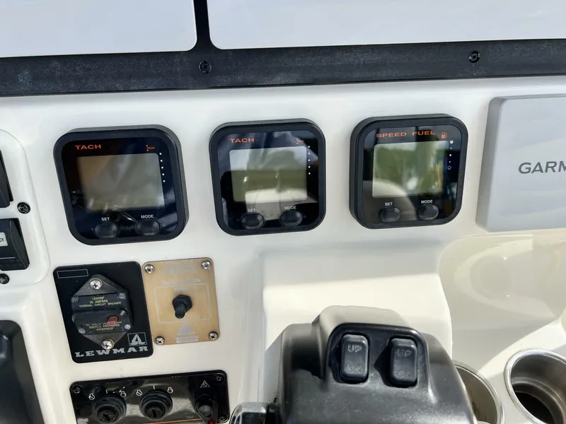 Slide: The Image of Hydra-Sports 2500 Vector 2009 - 5712191