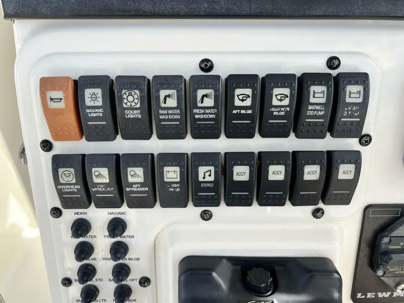 Slide: The Image of Hydra-Sports 2500 Vector 2009 - 5712192