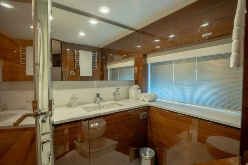 Slide: The Image of Princess 85 Kaos Guest Head 2019 Princess 85 Kaos - 5712081