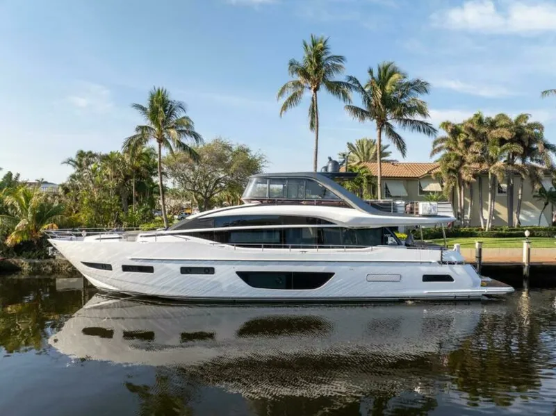 The Image of Princess 85 Kaos Profile 2019 Princess 85 Kaos - 7658028