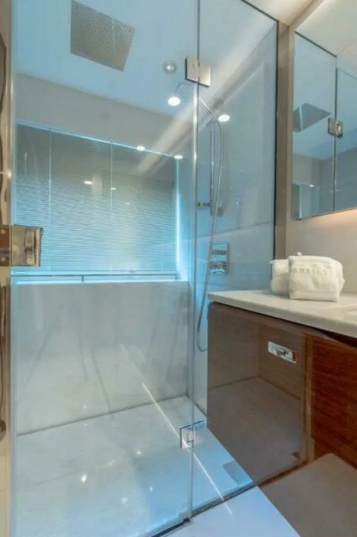 Slide: The Image of Princess 85 Kaos Master Head 2019 Princess 85 Kaos - 5712071