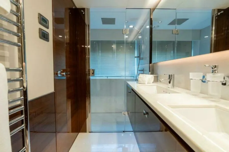 Slide: The Image of Princess 85 Kaos Master Head 2019 Princess 85 Kaos - 5712072