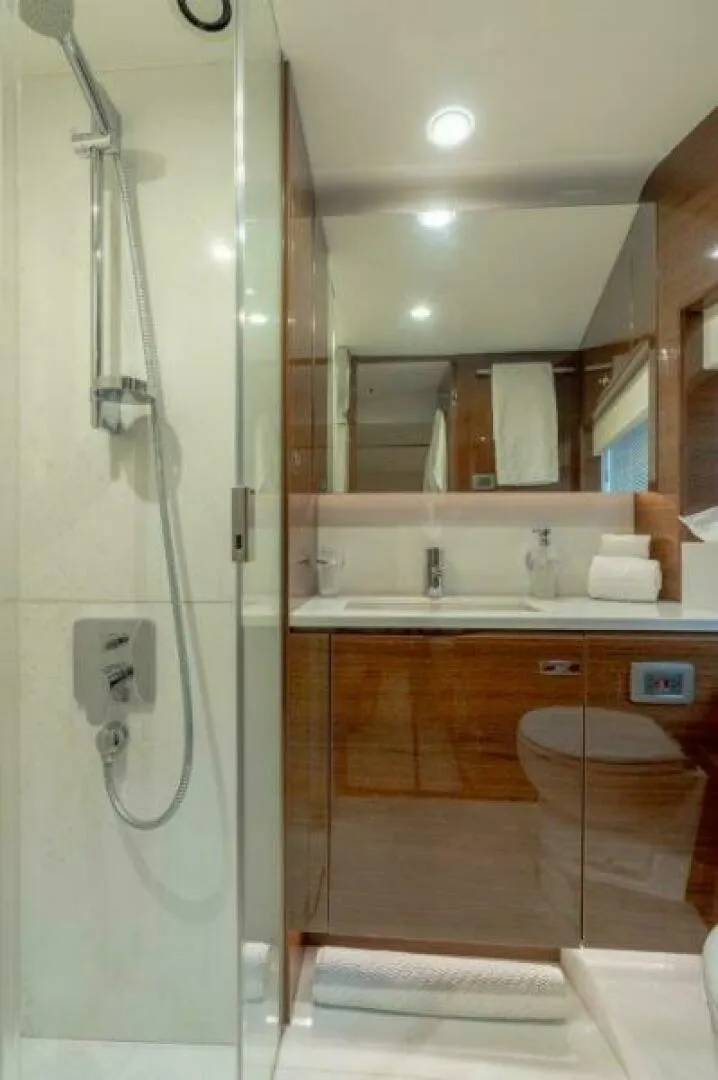 Slide: The Image of Princess 85 Kaos Guest Head 2019 Princess 85 Kaos - 5712075