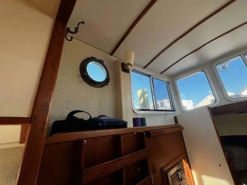 Slide: The Image of Willard Vega 1972 - 5713079