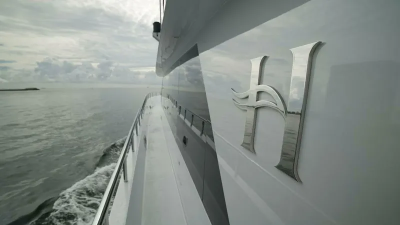 Slide: The Image of Unmistakably Hargrave - 5714835