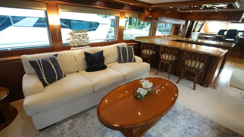 Slide: The Image of Salon 5 - 5714839